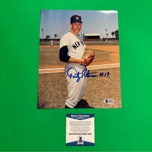 Beckett Authenticated New York Yankees Fritz Peterson Autograph Photo 8X10